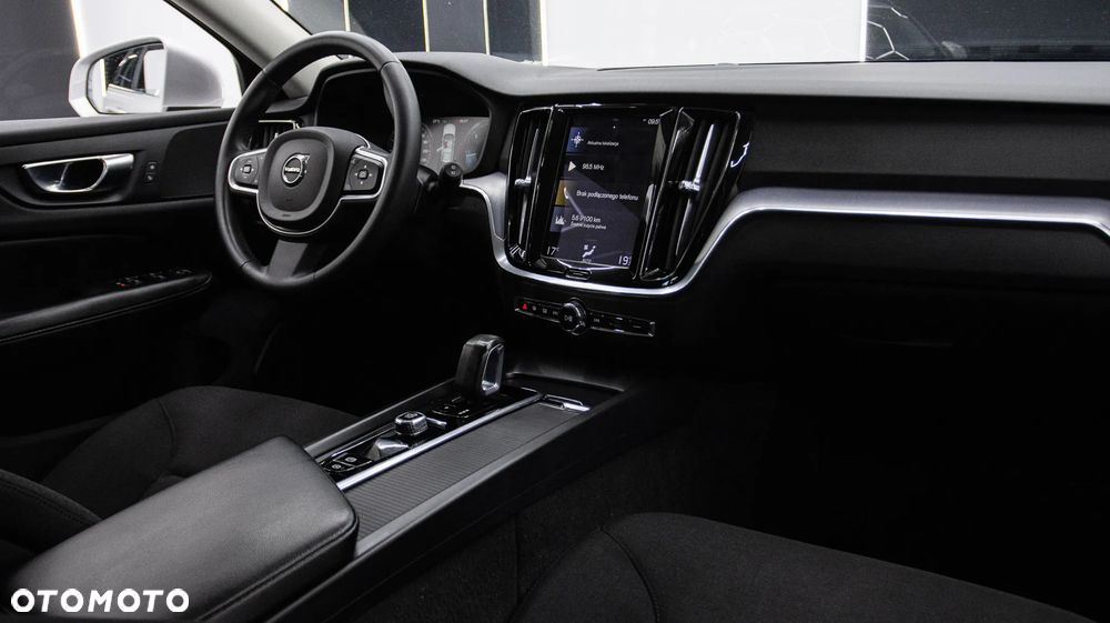 Volvo V60 B4 D Momentum Pro - 16