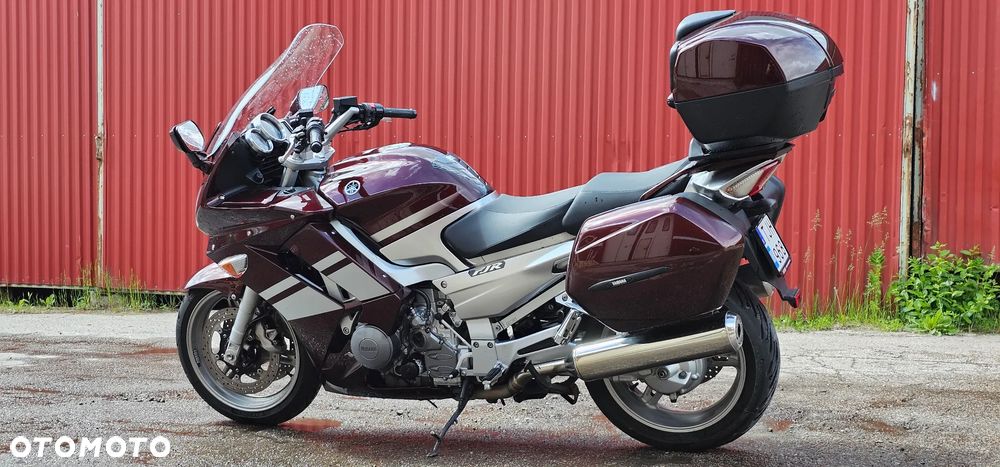 Yamaha FJR - 4