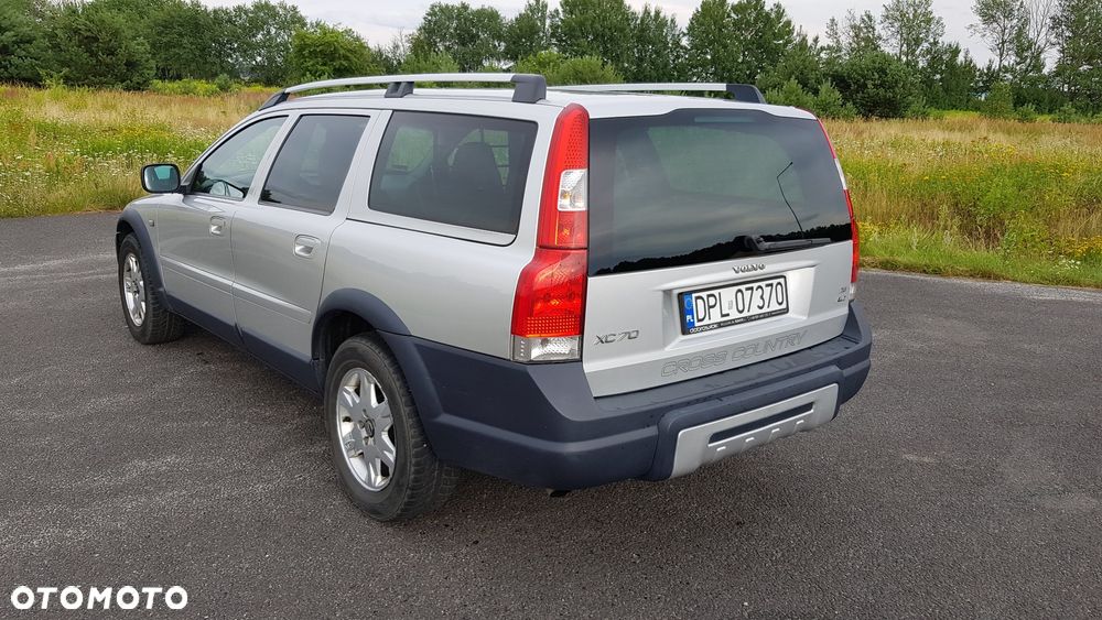 Volvo XC 70 D5 AWD Momentum - 7