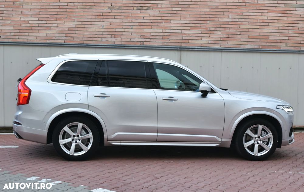Volvo XC 90 - 7