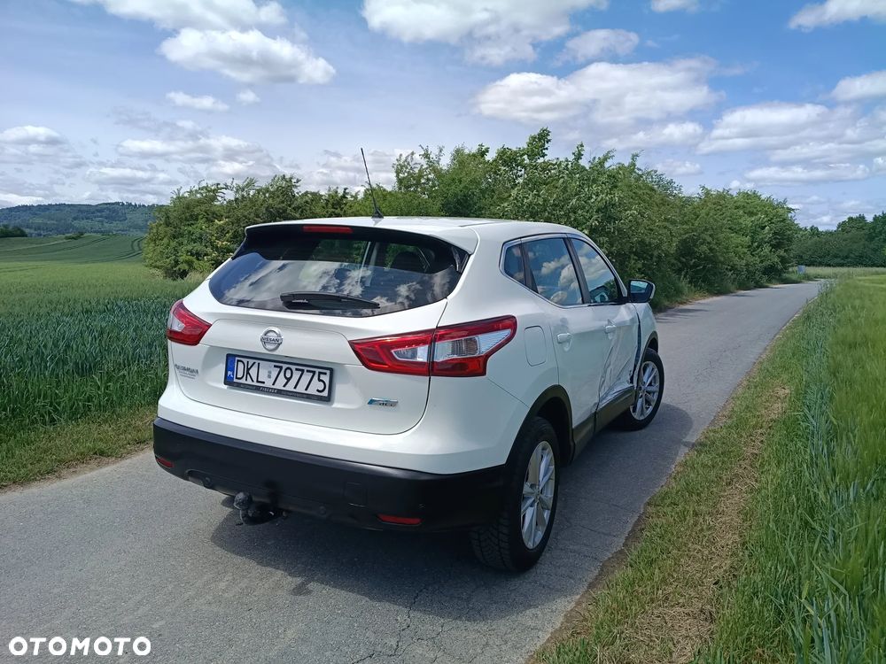 Nissan Qashqai 1.6 DCi Xtronic TEKNA - 4