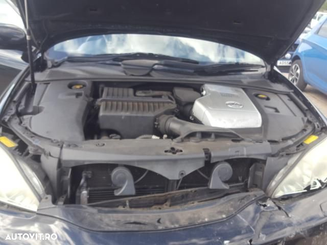 Dezmembrez Lexus RX400H - 5