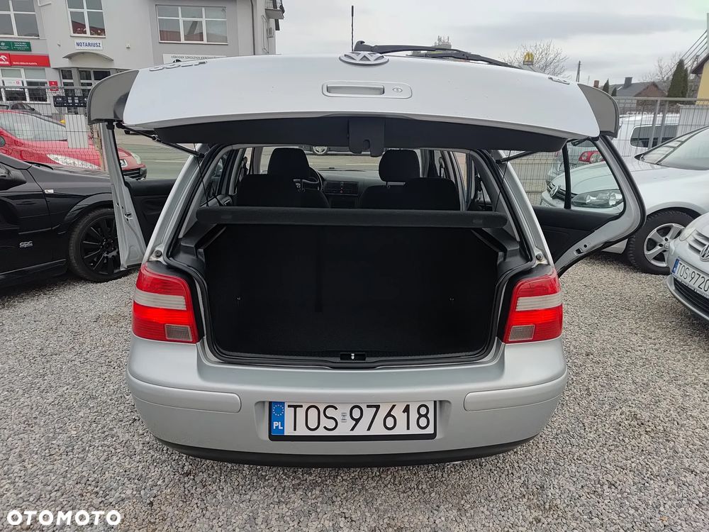 Volkswagen Golf - 20