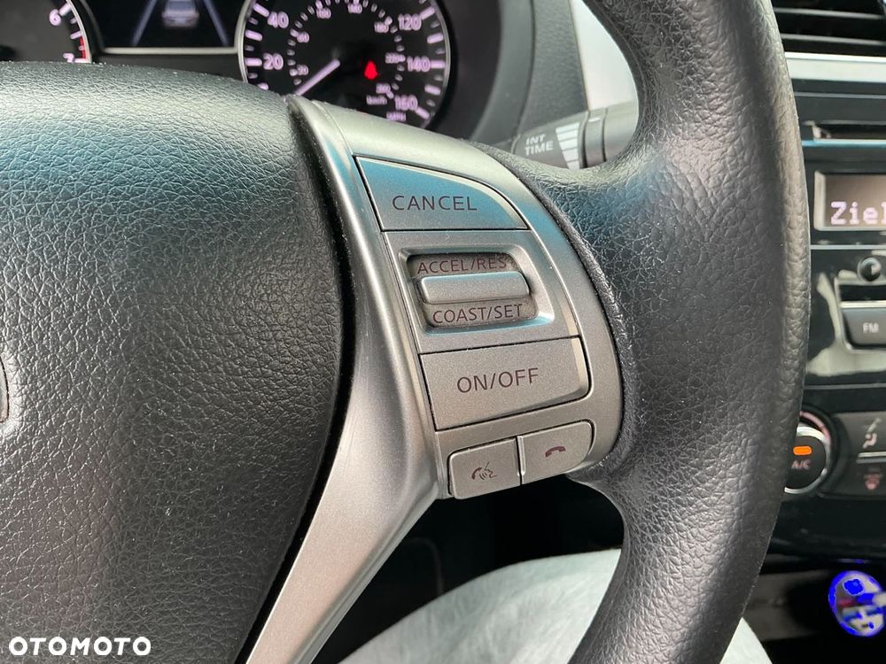 Nissan Altima - 24