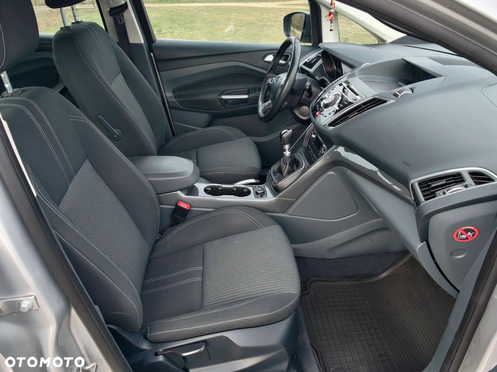 Ford C-MAX - 16