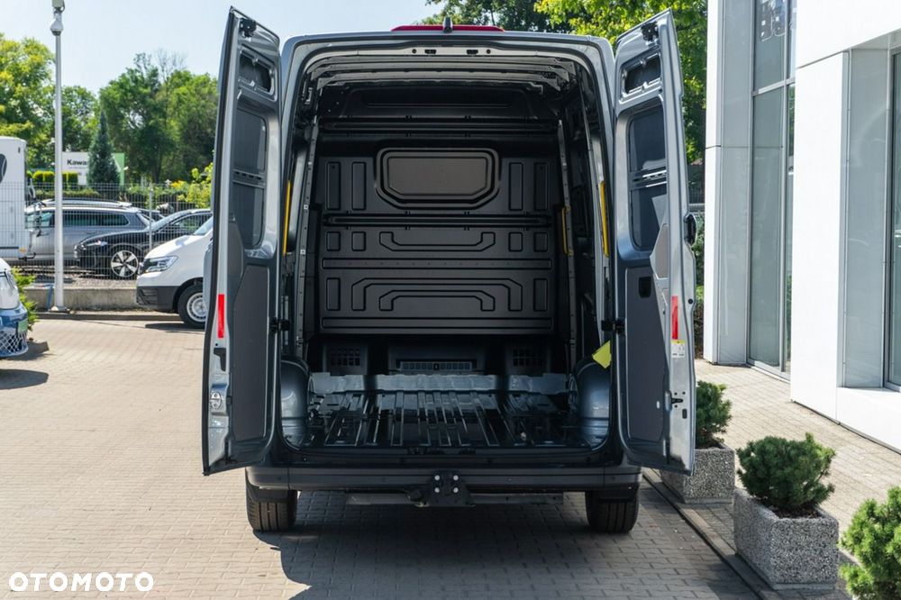 Volkswagen Crafter - 10