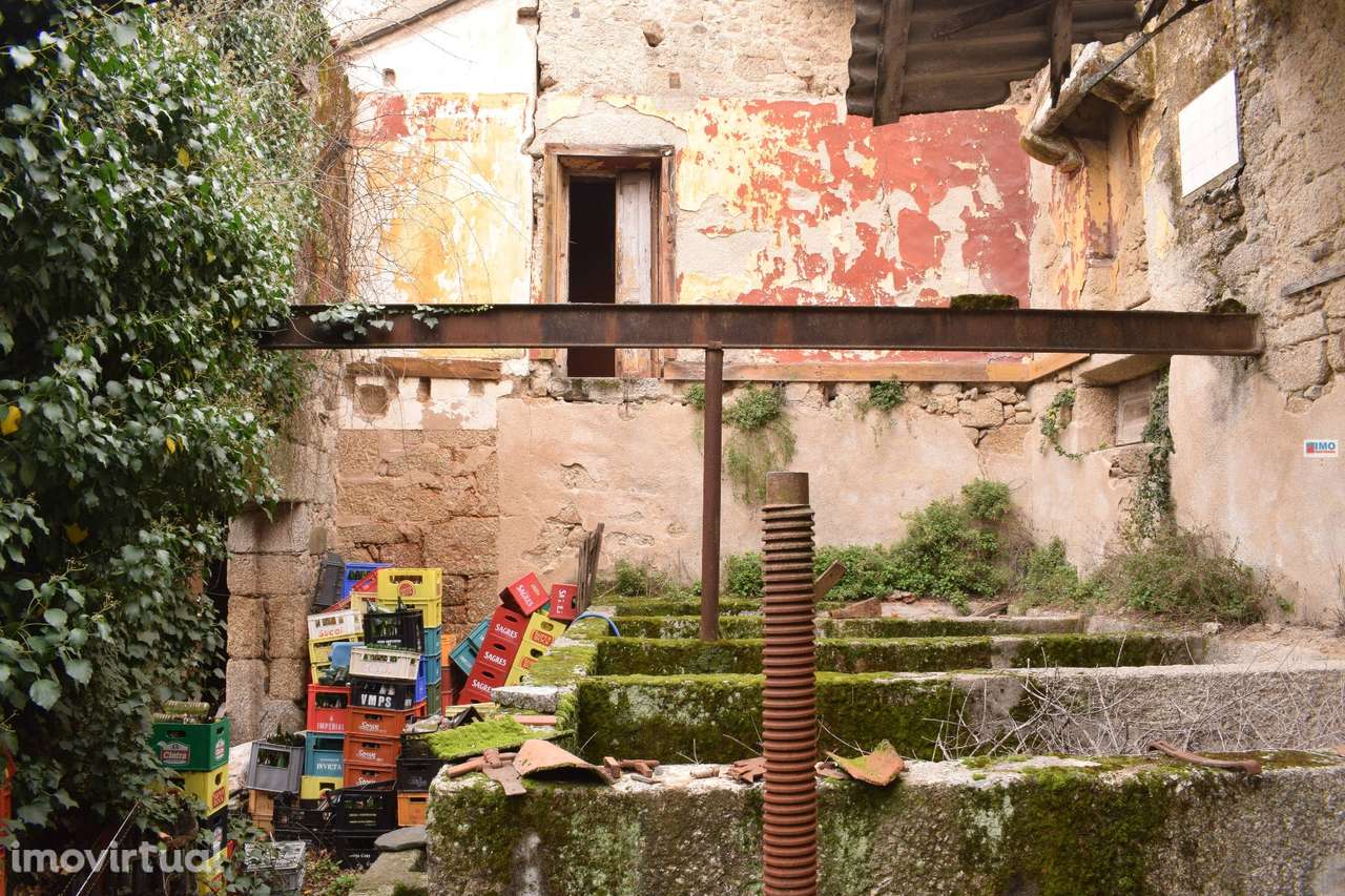 Moradia p/ Recuperar - Centro do Teixoso - Grande imagem: 5/9
