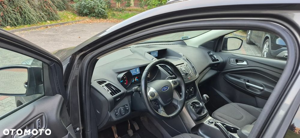 Ford Kuga - 17