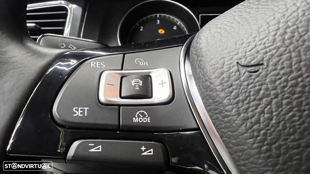 VW Golf Variant 1.6 TDi Confortline - 41