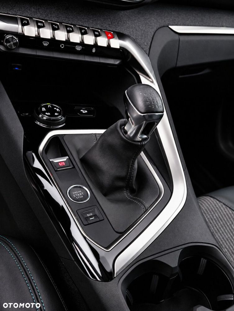 Peugeot 5008 1.2 PureTech Allure Pack S&S - 17