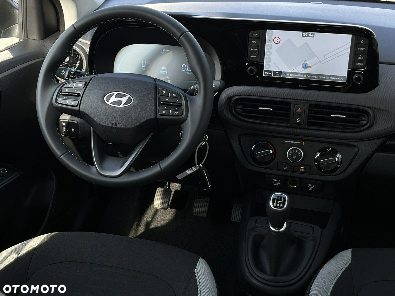 Hyundai i10 - 25