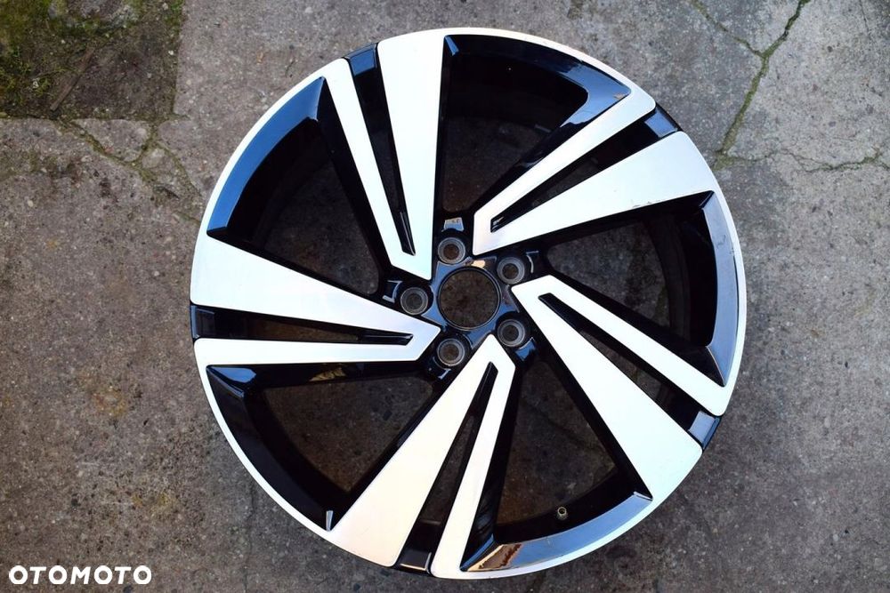 VW 18 T-Cross 2GM Nowy Model Oryginał - 1
