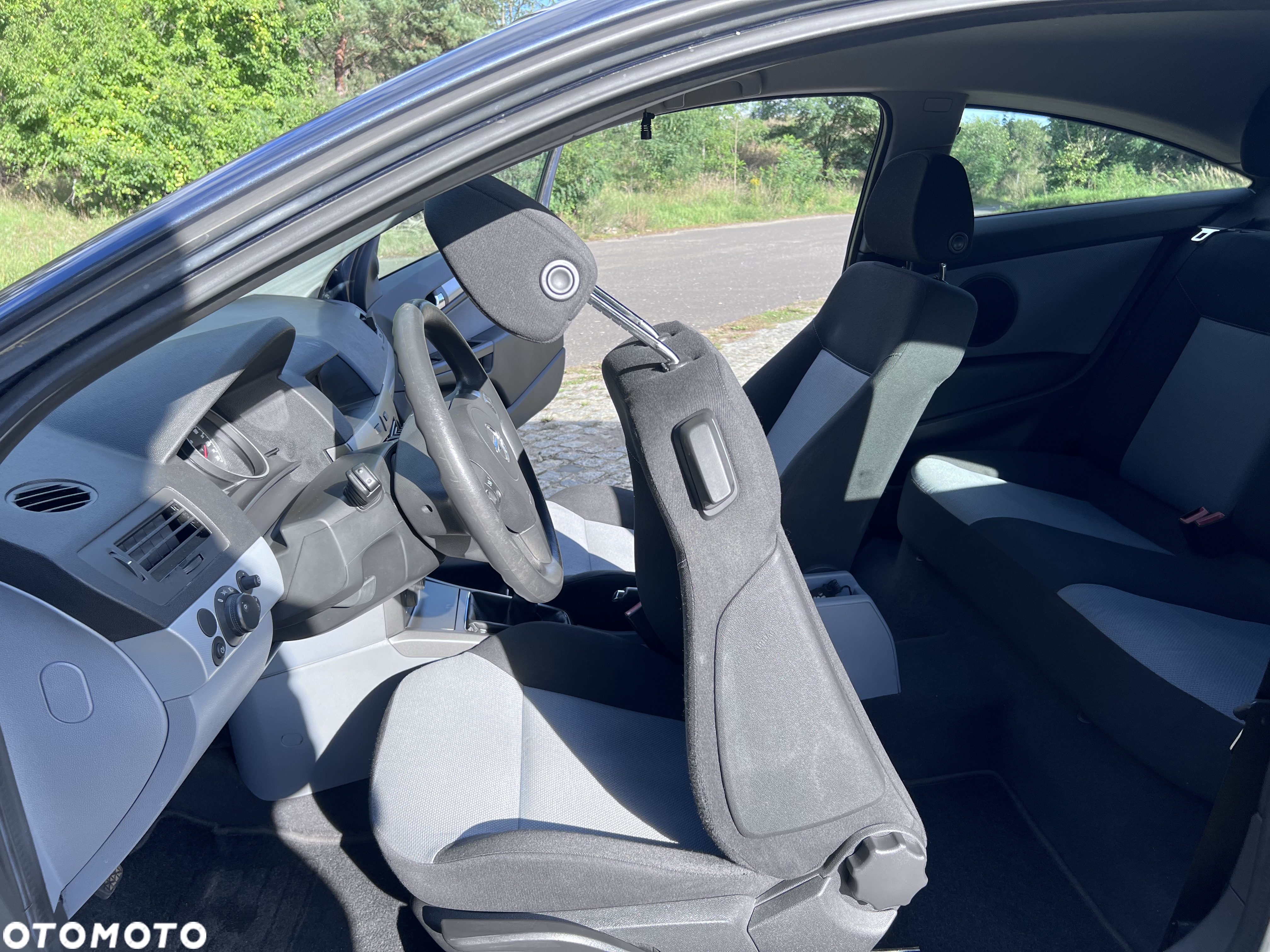 Opel Astra GTC 1.4 - 21
