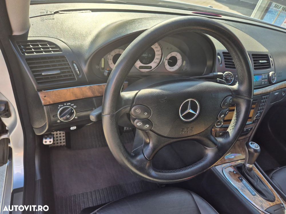 Mercedes-Benz E - 14