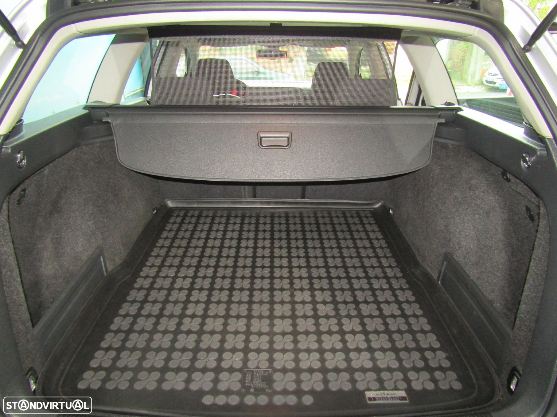 VW Passat Variant 1.9 TDi Confortline - 14