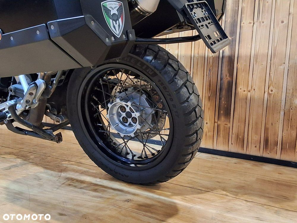 Moto Guzzi Stelvio - 9