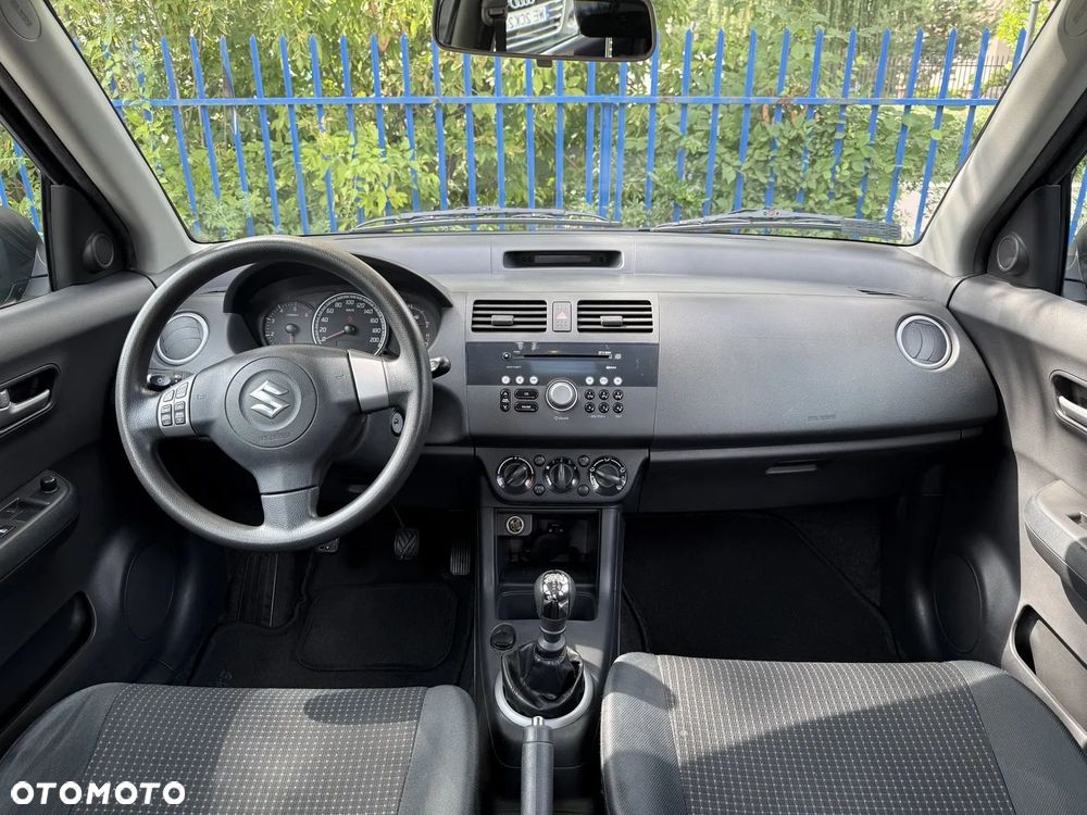 Suzuki Swift - 8