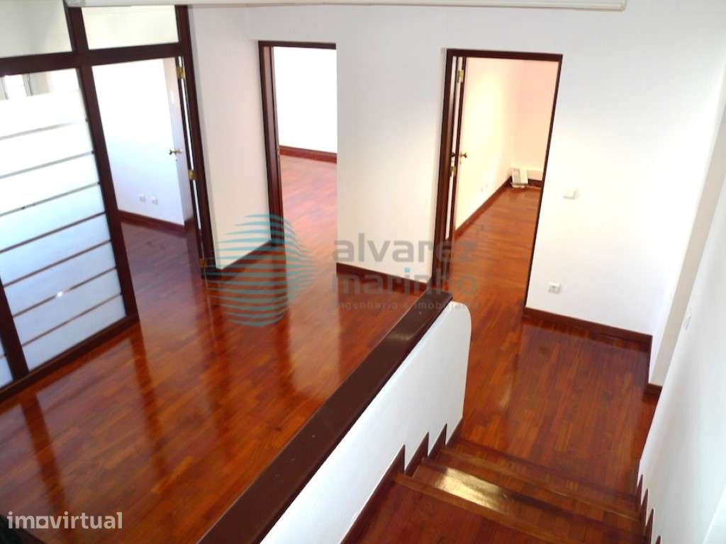 Escritório Braço de Prata (Marvila)


VEJA A VISITA VIRTUAL DEST... - Grande imagem: 5/28