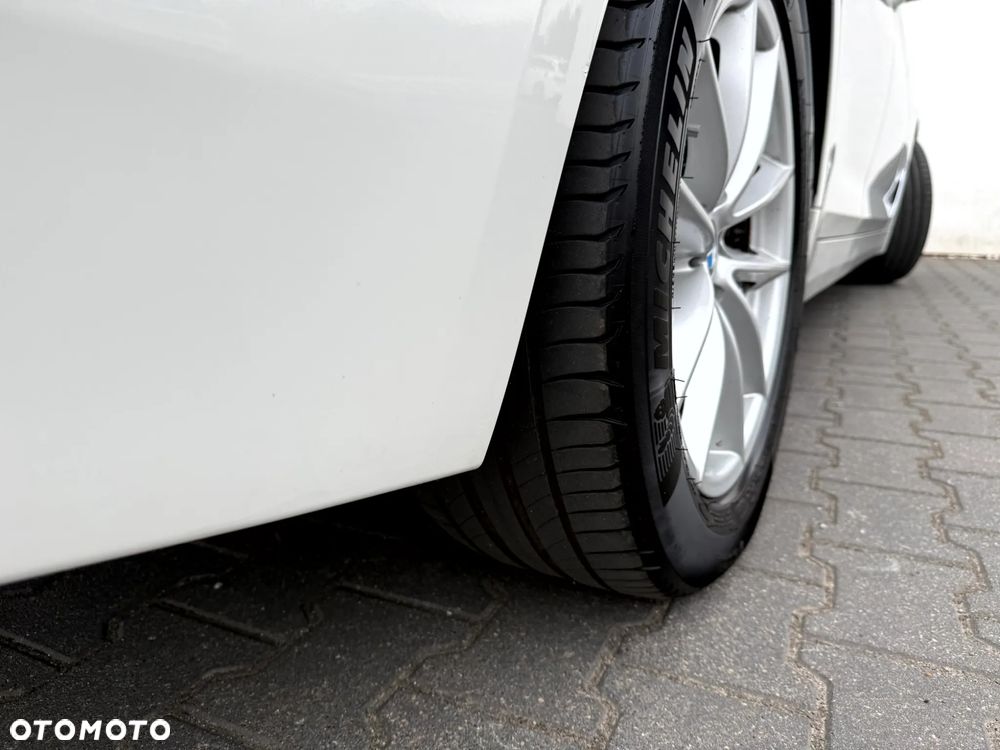BMW Seria 5 520d Sport Line sport - 39