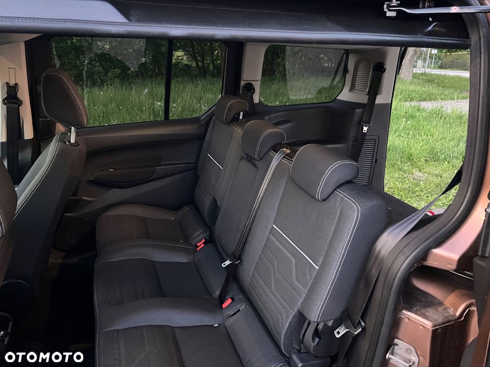 Ford Tourneo Connect - 32