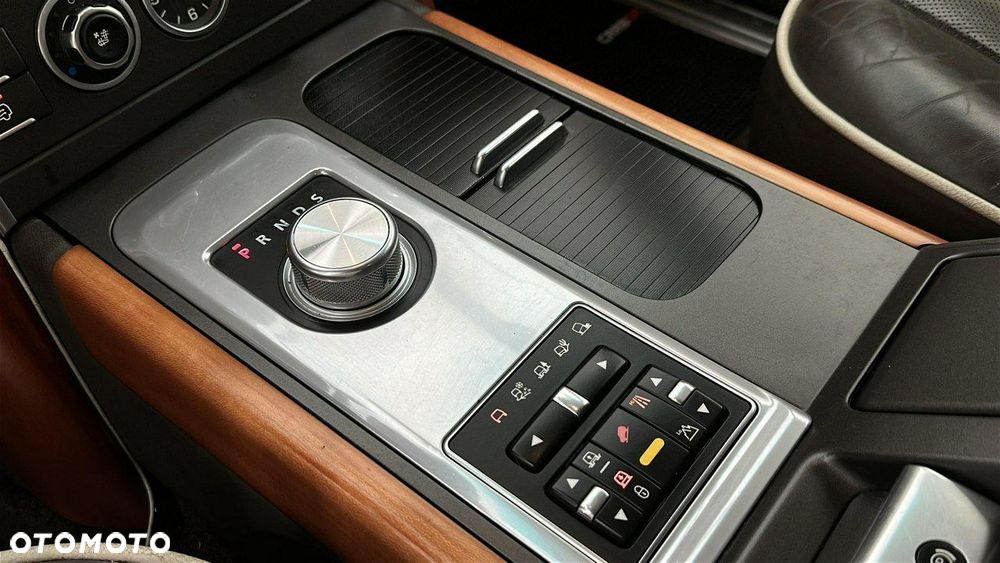 Land Rover Range Rover - 18