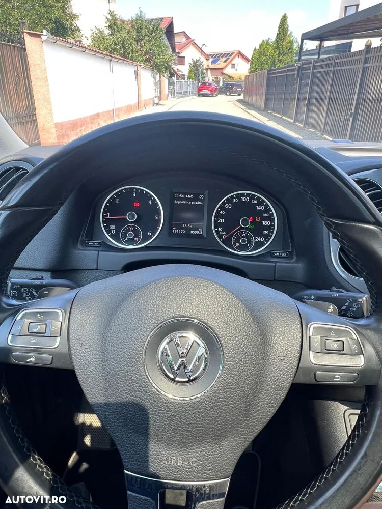 Volkswagen Tiguan 2.0 TDI 4Motion DSG BMT Sport & Style - 11