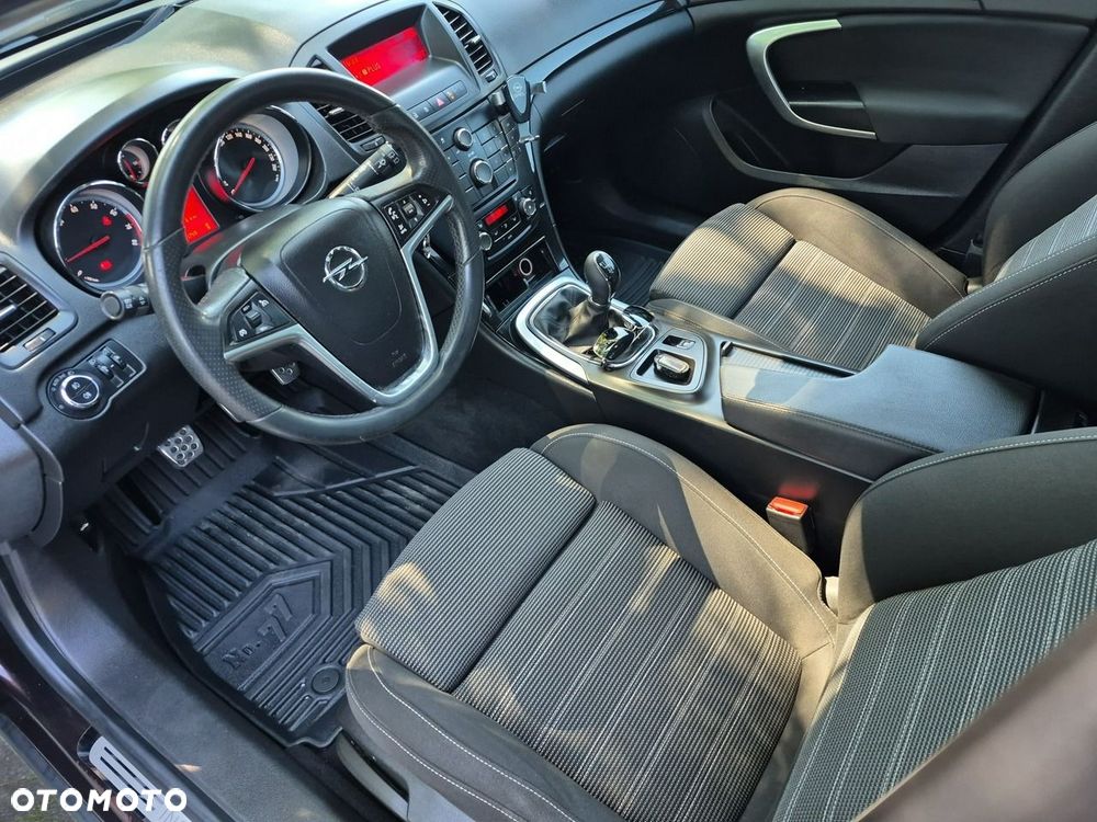 Opel Insignia - 9