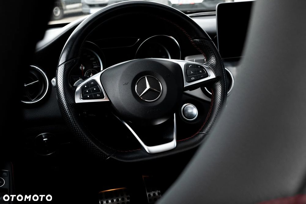 Mercedes-Benz CLA 200 d 7G-DCT AMG Line - 14