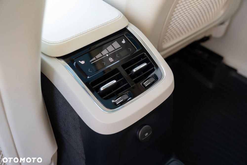 Volvo XC 90 - 18