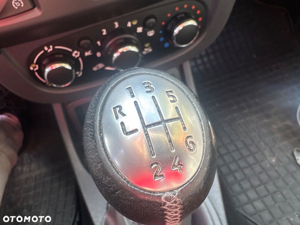 Dacia Duster 1.2 TCe Prestige - 31