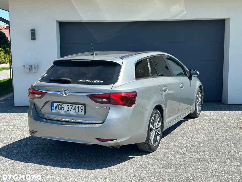 Toyota Avensis 1.8 Prestige MS - 7