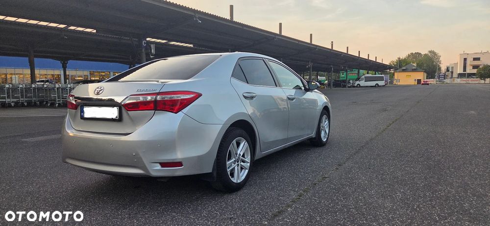 Toyota Corolla 1.6 Prestige - 3