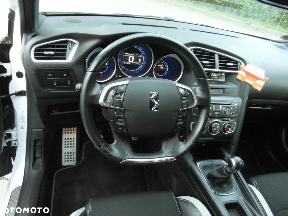 Citroën DS4 VTi 120 SoChic - 22
