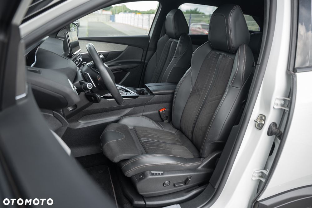 Peugeot 3008 1.6 PureTech HYbrid4 GT Line S&S EAT8 - 25