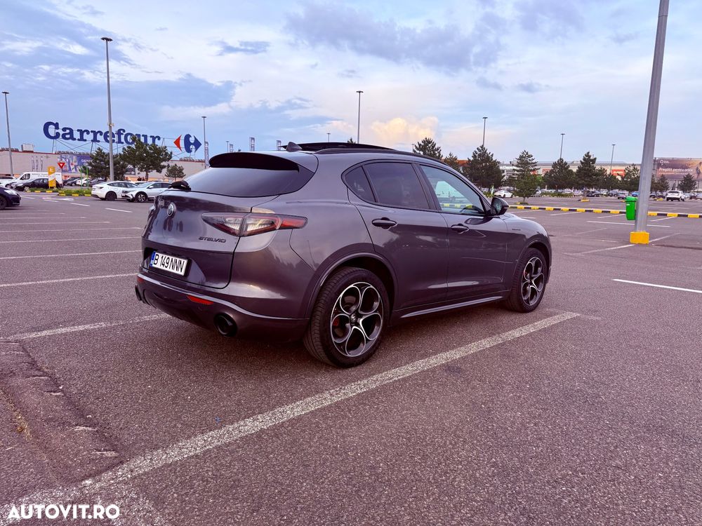 Alfa Romeo Stelvio 2.0 Turbo 16V AT8-Q4 Veloce - 5