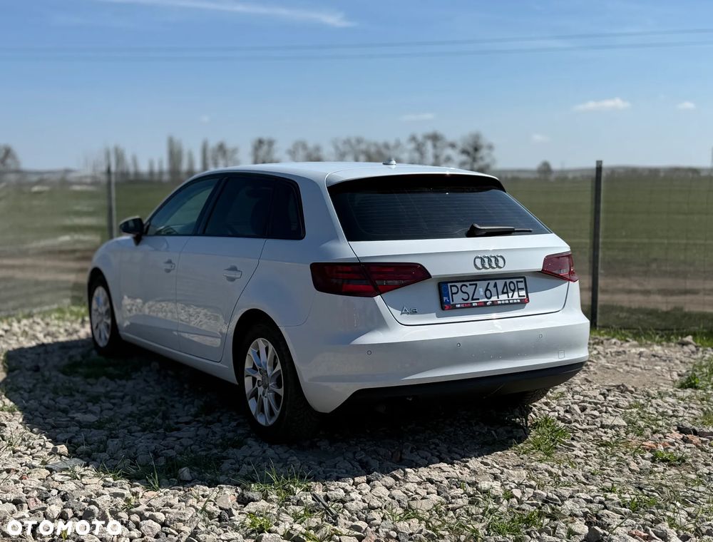 Audi A3 Sportback 1.4 TFSI S tronic Attraction - 5