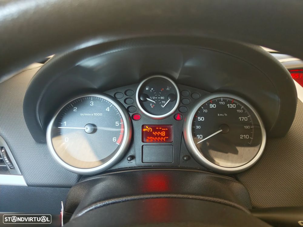 Peugeot 207 1.4 HDi Urban - 8