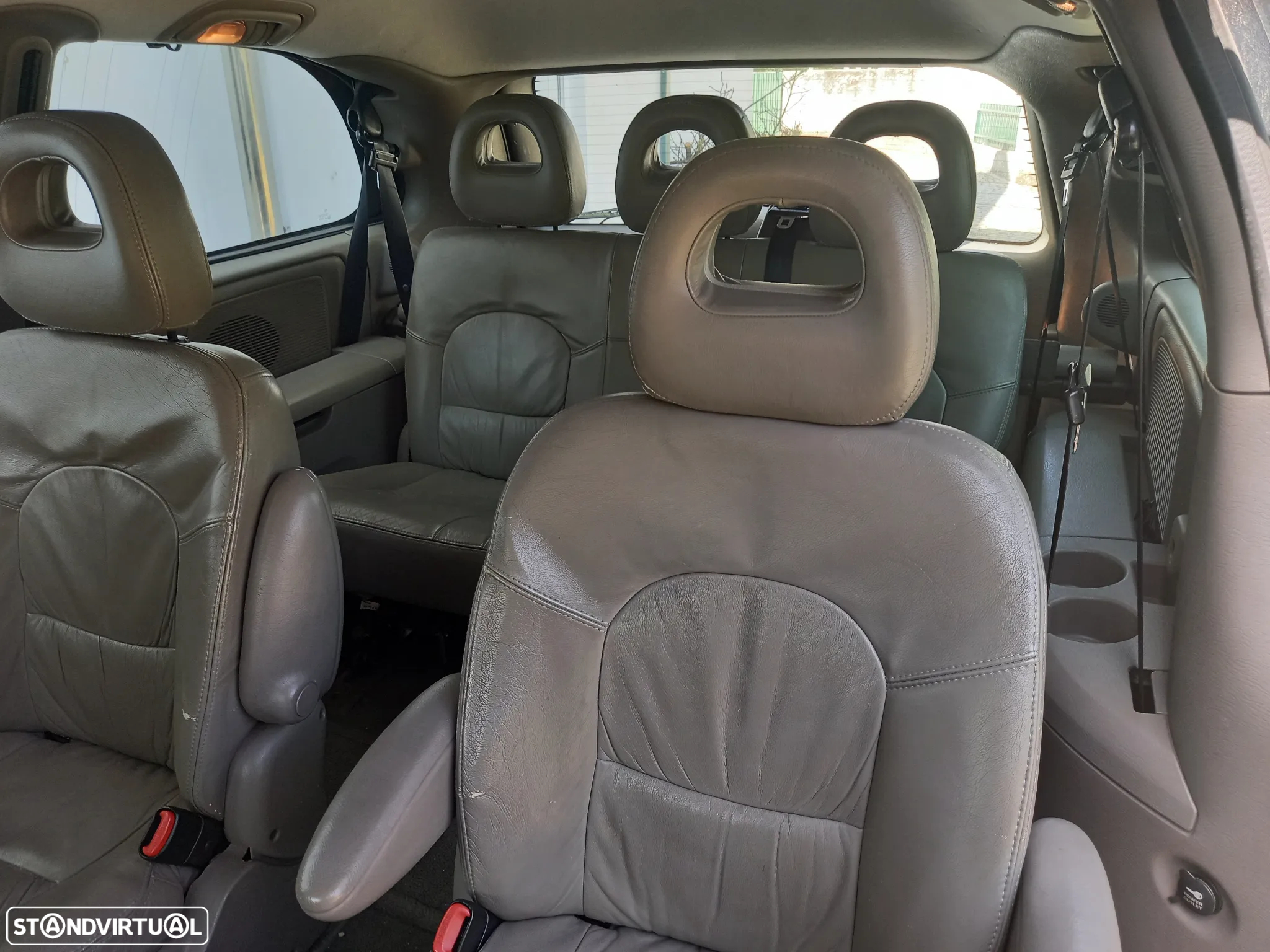 Chrysler Grand Voyager 2.5 CRD LX - 4