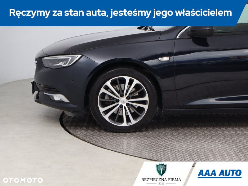 Opel Insignia - 16