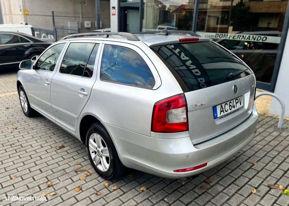 Skoda Octavia Break 2.0 TDI DPF 4x4 DSG Elegance - 34