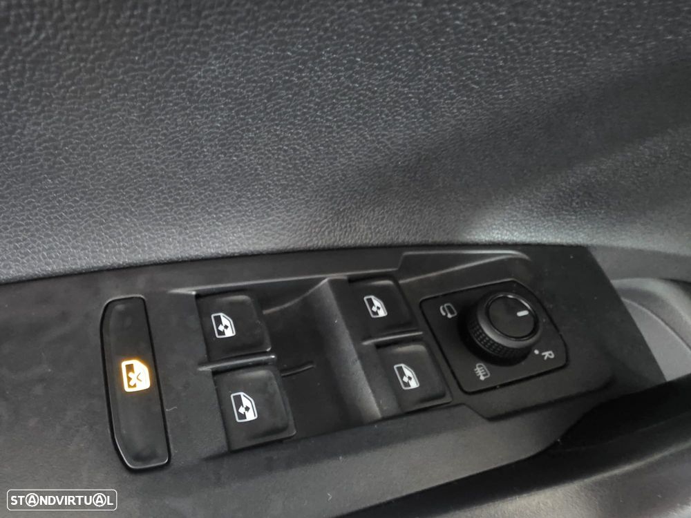 VW Taigo 1.0 TSI Urban DSG - 11