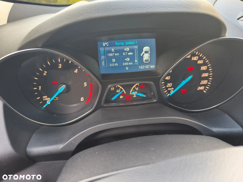 Ford Kuga 2.0 TDCi 2x4 Titanium - 7