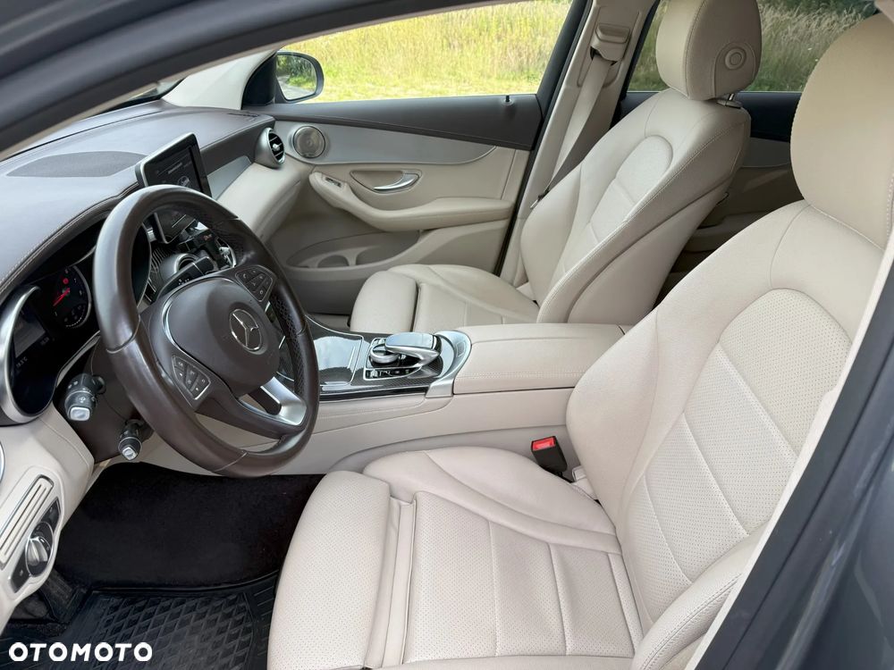 Mercedes-Benz GLC Coupe 250 4-Matic - 31