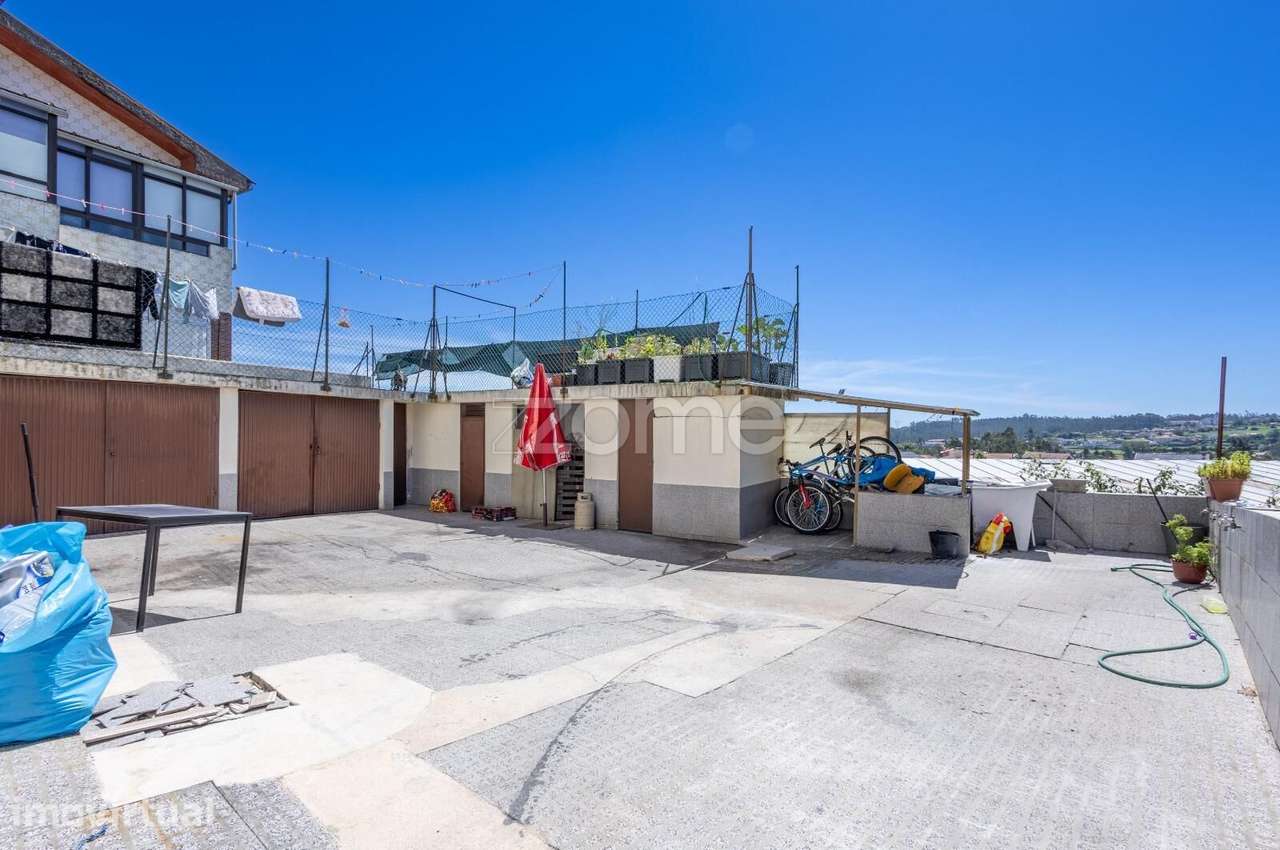 Moradia T9 - Oliveira de Azeméis