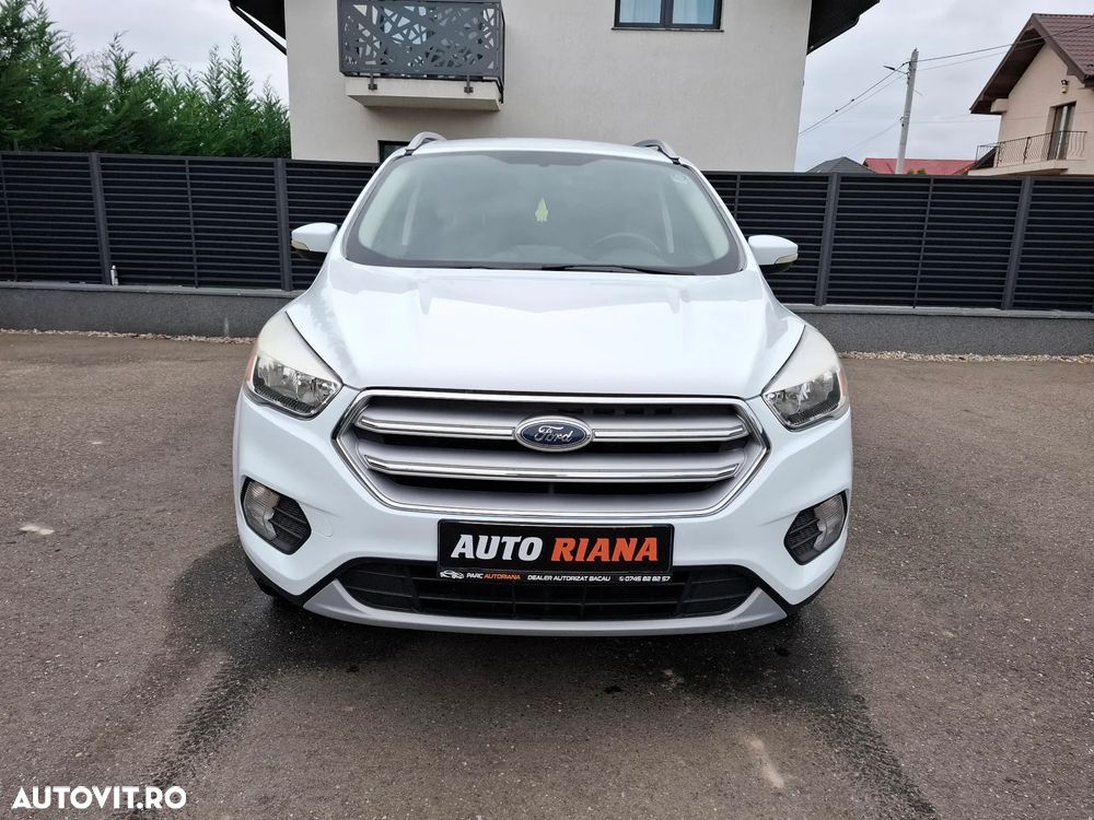 Ford Kuga - 9