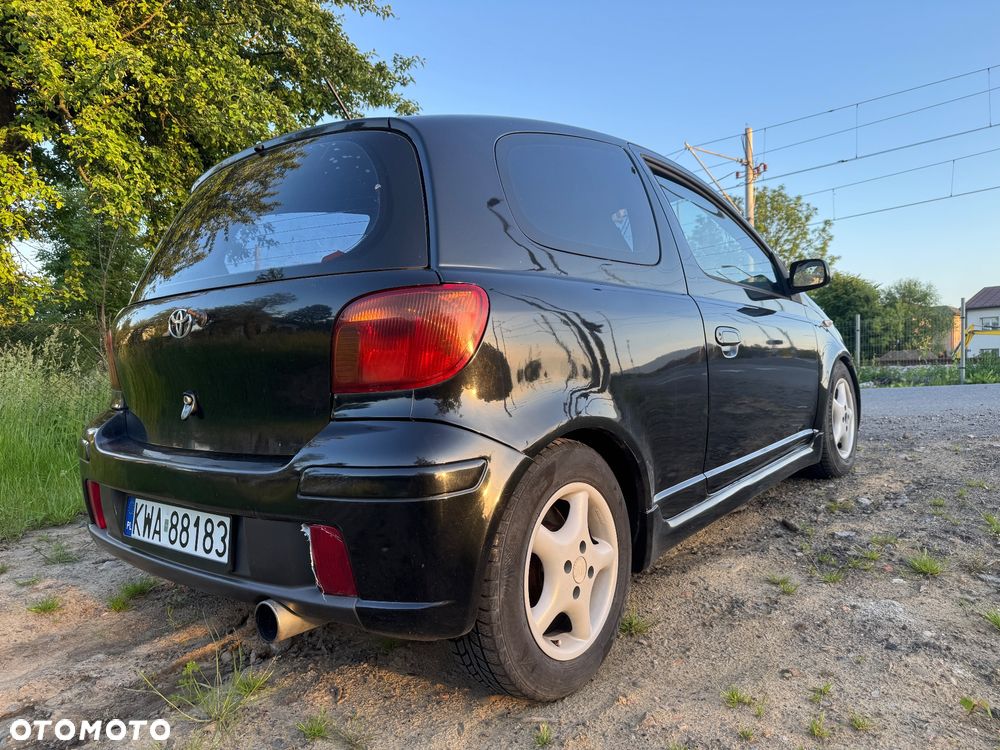 Toyota Yaris - 7