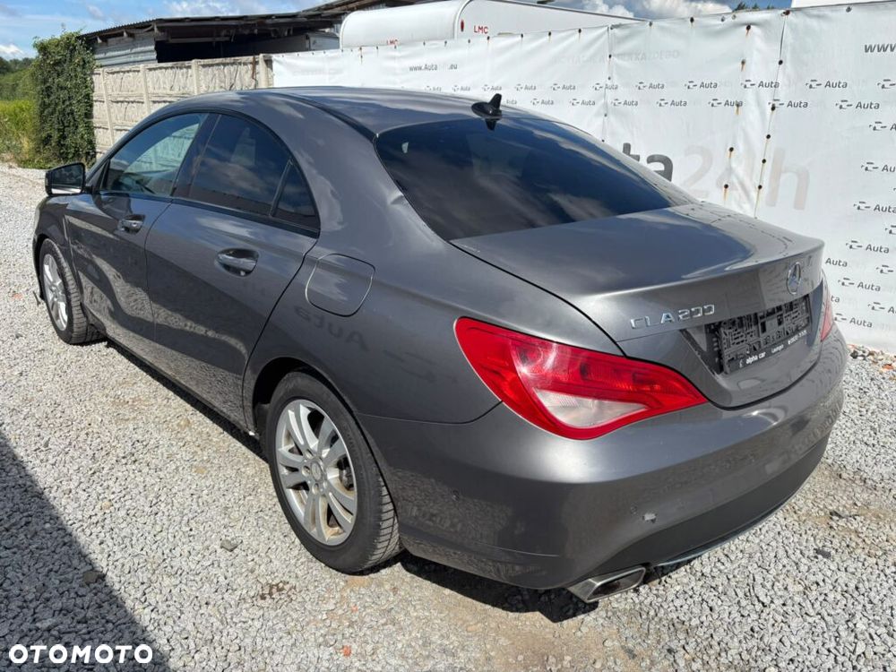 Mercedes-Benz CLA 200 7G-DCT - 3