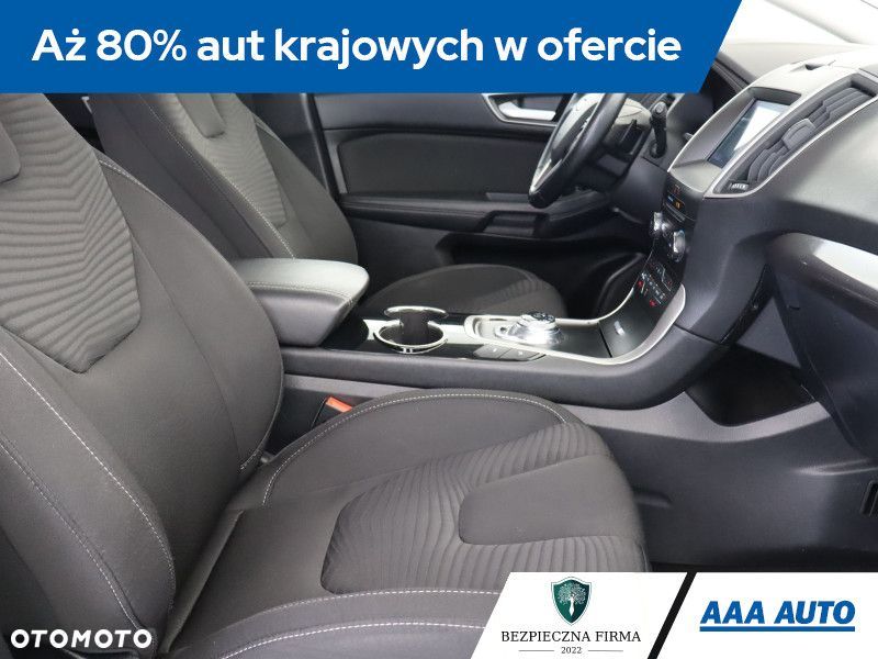 Ford S-Max - 11
