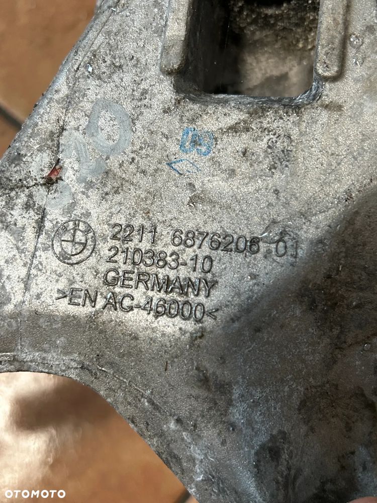 BMW G20 G21 G22 G23 G26 G29 ŁAPA WSPORNIK SILNIKA PRAWY 6876206 - 4