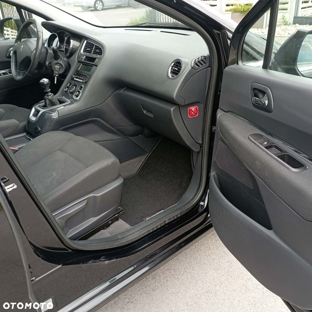 Peugeot 5008 1.6 THP Family 7os - 12